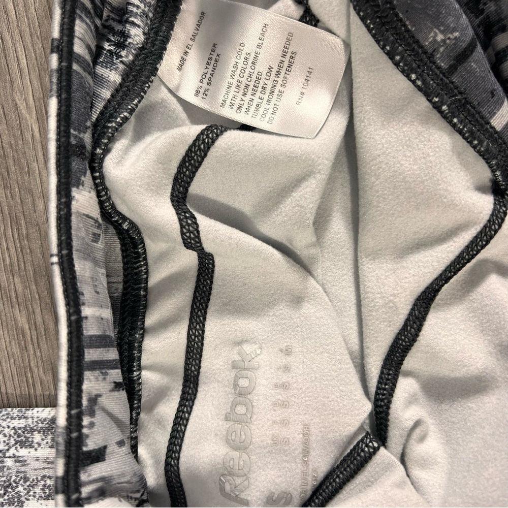 (2) Reebok Leggings Size Small - Picture 6 of 10